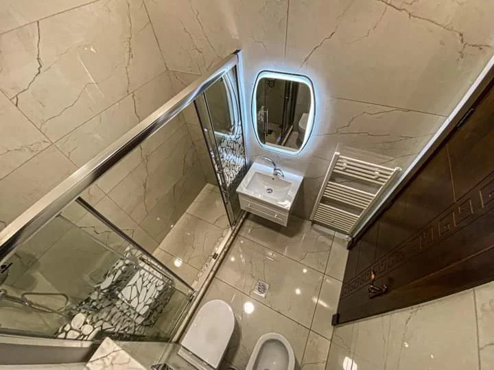 معلم تركيب سيراميك ورخام محترف